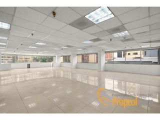 Foto 1 de OFICINA EN ARRIENDO, CHAPINERO AV CHILE