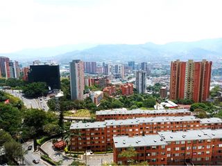 Apartamento Dúplex en Venta en La Loma del Indio, Medellín