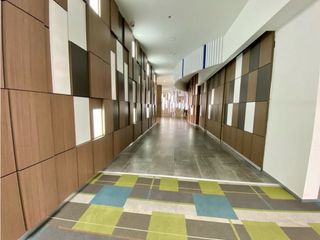 Foto 5 de SE VENDE OFICINA CENTRO EMPRESARIAL NOU