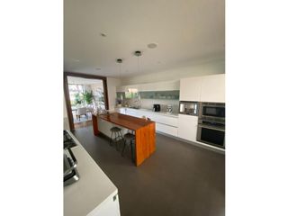 Foto 6 de SANTA BRBARA ALTA VENTA CASA  386m2 BALCÓN