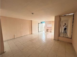 Foto 12 de Ciudad Jardín Oficina en Arriendo