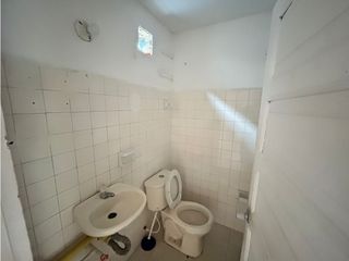 Foto 14 de Ciudad Jardín Oficina en Arriendo