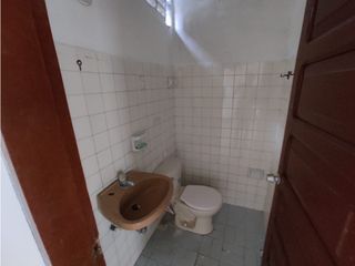 Foto 15 de Ciudad Jardín Oficina en Arriendo