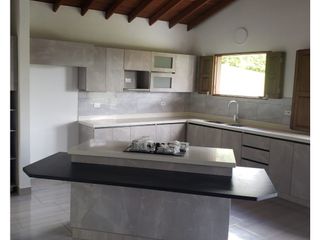 Finca y casa nueva en venta en Barbosa Vereda La Calda