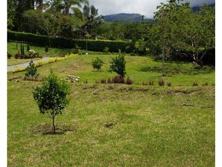 Finca y casa nueva en venta en Barbosa Vereda La Calda