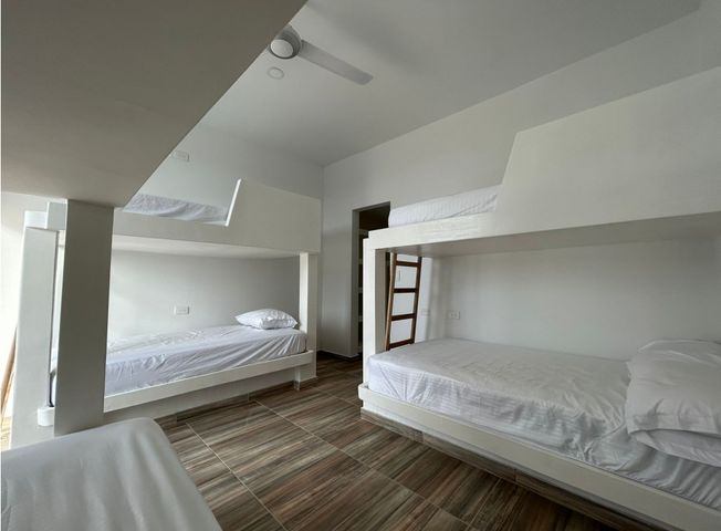 place photo 50