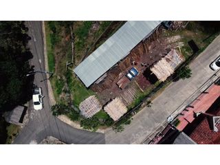 Foto 6 de LUXA VENDE LOTE ESQUINERO EN EL BARRIO EL REFUGIO