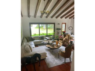 Foto 1 de CERROS DE NIZA VENTA CASA 550m2 JARDN 200m2