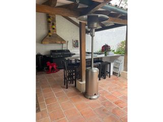 Foto 20 de CERROS DE NIZA VENTA CASA 550m2 JARDN 200m2