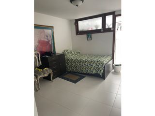 Foto 21 de CERROS DE NIZA VENTA CASA 550m2 JARDN 200m2