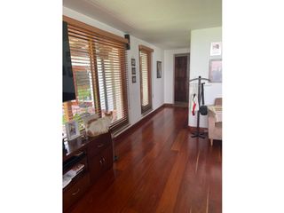 Foto 10 de CERROS DE NIZA VENTA CASA 550m2 JARDN 200m2