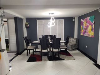 Foto 2 de Se vende casa esquinera conjunto cerrado Ciudad Santa Bárbara Palmira