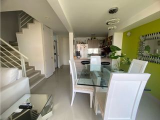 Se vende apartamento dúplex en conjunto Barrio Unicentro Palmira Valle