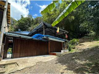 Maat vende Casa Quebradanegra 306m2 $600Millones
