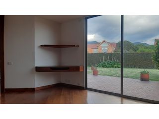 VENDO CASA EN HACIENDA SAN SIMON GUAYMARAL