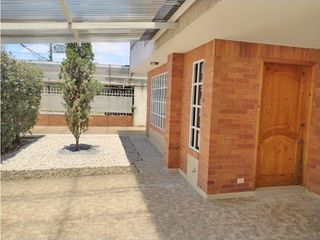 ARRIENDO CASA 150 M2 LA BALSA | 215 |