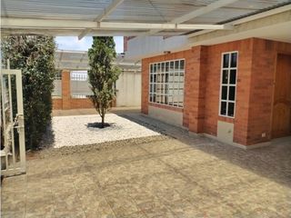 ARRIENDO CASA 150 M2 LA BALSA | 215 |