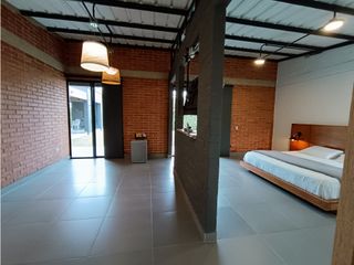 VENTA DE HERMOSA CASA EN LA MORADA DE UN NIVEL