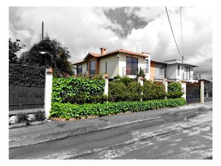 Foto 2 de BELLISIMA CASA SANTA CRUZ - CAJICA