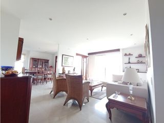 Foto 2 de SE ALQUILA APARTAMENTO AMOBLADO EN CR LAGOS DEL POLO 2