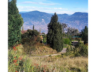 Lote  en Santa Elena con linda vista hacia  el Poblado -Medellin