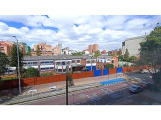 Foto 6 de SE VENDE LOCAL CENTRO COMERCIAL EL RETIRO BOGOTA