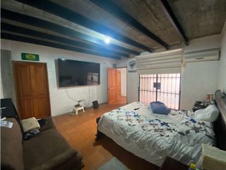 Foto 10 de Casa de tres niveles en venta Barrio Las Mercedes Palmira Valle