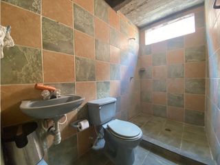 Foto 26 de Casa de tres niveles en venta Barrio Las Mercedes Palmira Valle