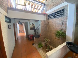 Foto 9 de Casa de tres niveles en venta Barrio Las Mercedes Palmira Valle