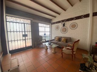Foto 3 de Casa de tres niveles en venta Barrio Las Mercedes Palmira Valle