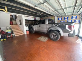 Foto 4 de Casa de tres niveles en venta Barrio Las Mercedes Palmira Valle