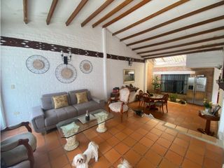 Foto 1 de Casa de tres niveles en venta Barrio Las Mercedes Palmira Valle