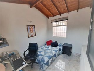 Casa en venta Medellín - parte baja de Rodeo Alto (CV)