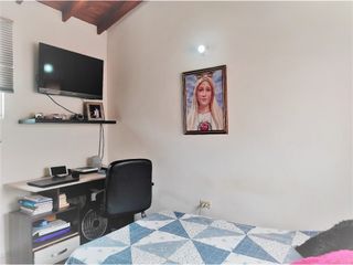 Casa en venta Medellín - parte baja de Rodeo Alto (CV)