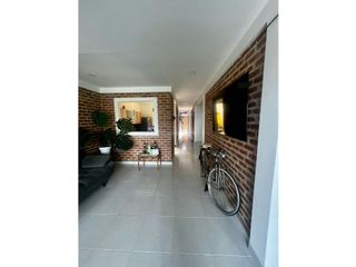 Foto 22 de Hermosa casa bifamiliar con piscina en venta Santa Elena El Cerrito