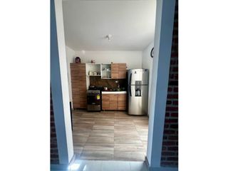 Foto 28 de Hermosa casa bifamiliar con piscina en venta Santa Elena El Cerrito