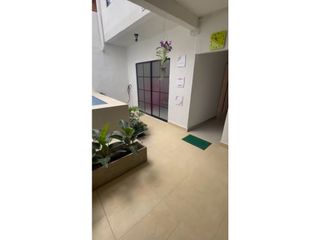 Foto 18 de Hermosa casa bifamiliar con piscina en venta Santa Elena El Cerrito