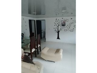 Foto 2 de LUXA VENDE CASA DE 2 PISOS EN EL BARRIO SOLIDARIDAD