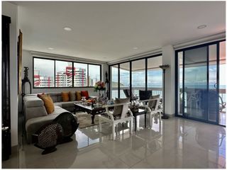 Venta de apartamento frente al mar y permiso renta turística