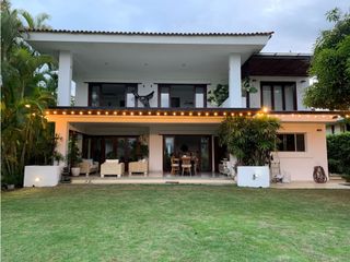 Foto 1 de SE VENDE HERMOSA CASA EN CALI EN ZONA EXCLUSIVA DE  CIUDAD JARDIN