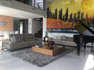 Casa en Venta en Medellín - El Poblado