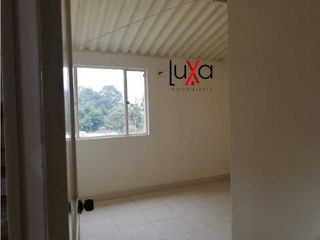 Foto 5 de LUXA VENDE APARTAMENTO EN CONJUNTO TRES MARGARITAS.