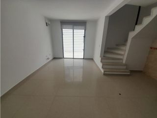 Foto 2 de CASA EN ARRIENDO BARRIO PORTACHUELO CONDOMINIO HORIZONTE GIRARDOT