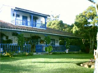 Hermosa casa campestre en Dapa
