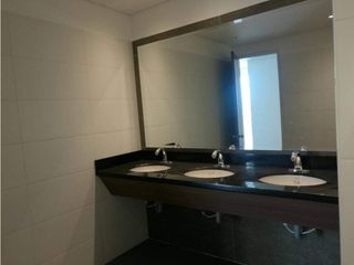 Foto 14 de OFICINA EN ARRIENDO MAZUREN