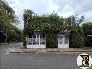 Foto 1 de SE VENDE CASA EN EL BARRIO SAN JORGE CRA 6 CON 46B