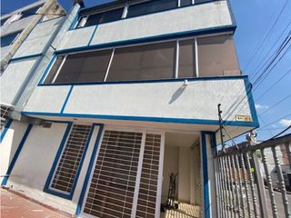 Vendo Casa Comercial en Barrio Santa Isabel