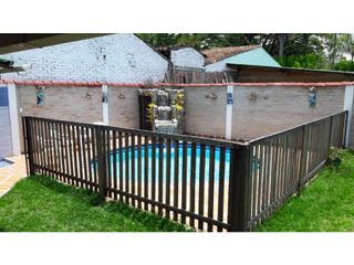 Casa campestre con piscina en venta Santa Elena El Cerrito Valle