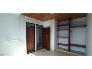 Foto 9 de SE ARRIENDA APARTAMENTO EN TERCER PISO CALLE 30 CON 29A