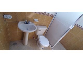 Foto 8 de SE ARRIENDA APARTAMENTO EN TERCER PISO CALLE 30 CON 29A